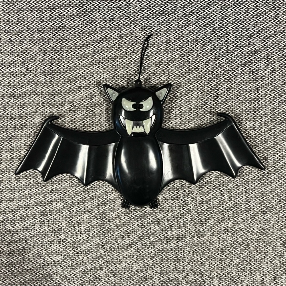 Vintage Halloween Black Bat Wall Decor Light Up